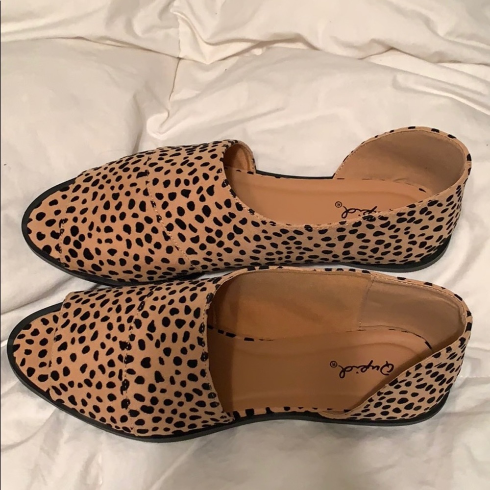 Black and Tan suede leopard sandals.